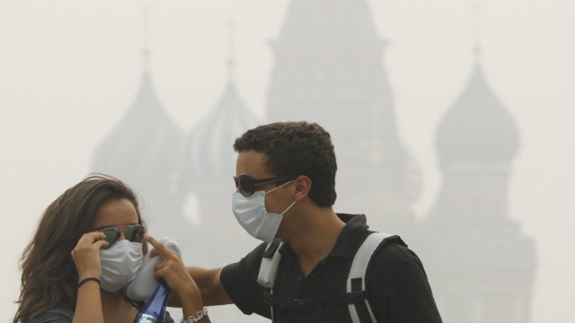 Waldbrände in Russland - Smog in Moskau, dpa