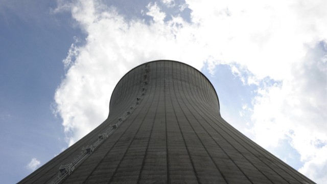 Bayerns Kabinett pocht auf laengere Laufzeit von Kernkraftwerken