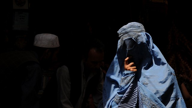 Frauenrechte in Afghanistan: In der Praxis hängt das Schicksal der Afghaninnen kaum von ihrer politischen Gleichberechtigung ab.