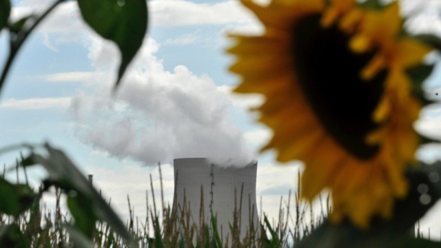 Merkel will Konflikt mit der Wirtschaft um Atomkraft entschaerfen