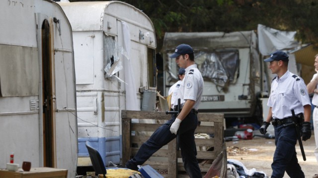 French police inspect an illegal Roma camp in Aix-en-Provence