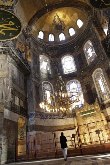 Istanbul Prepares For Papal Visit