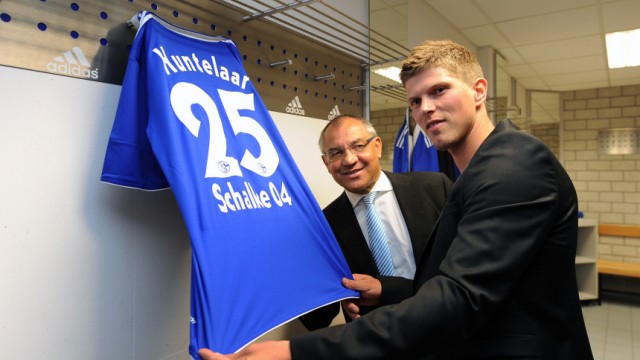 Neuzugang Huntelaar bei Schalke 04 vorgestellt