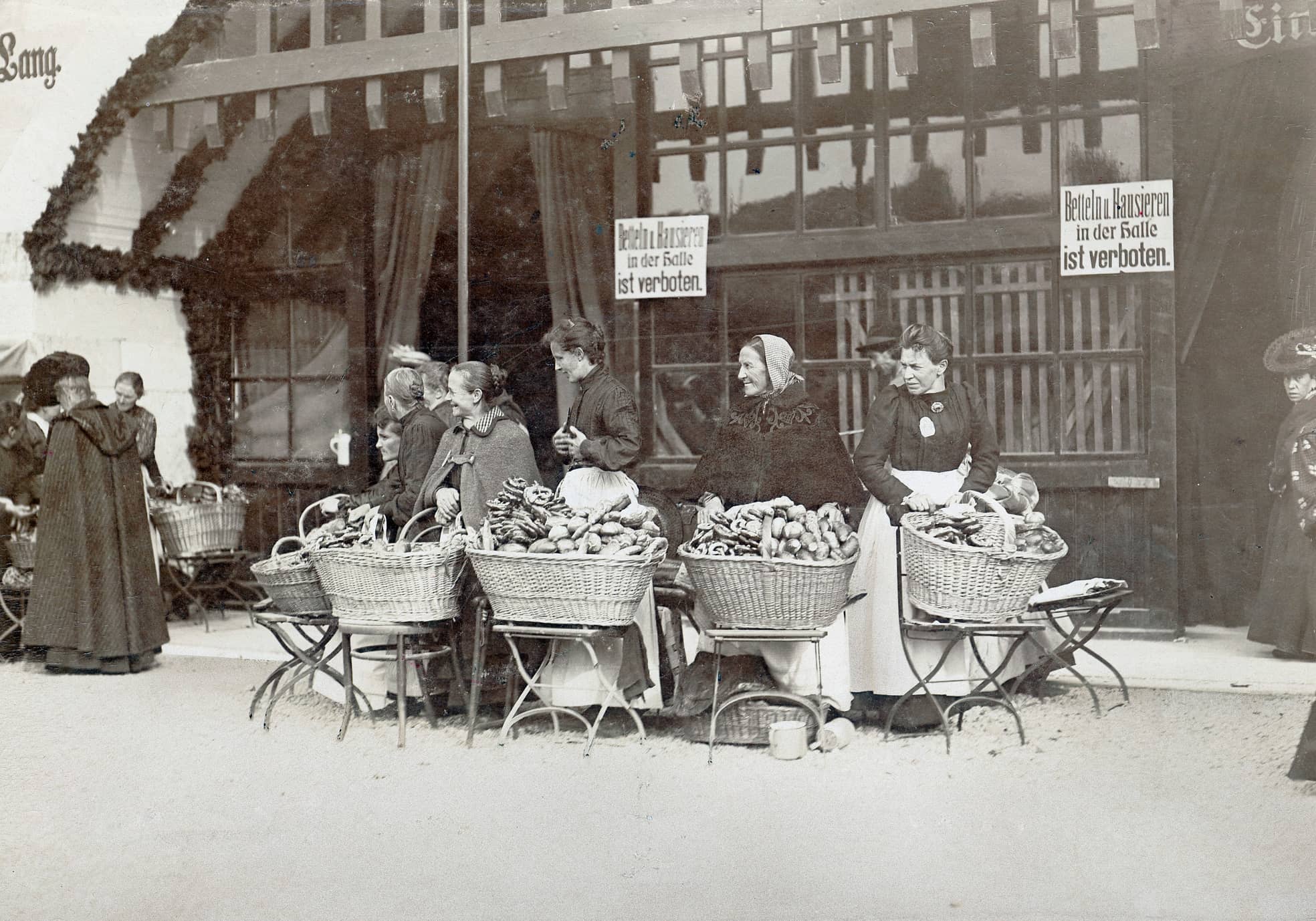 Breznverkäuferinnen im Jahr 1908