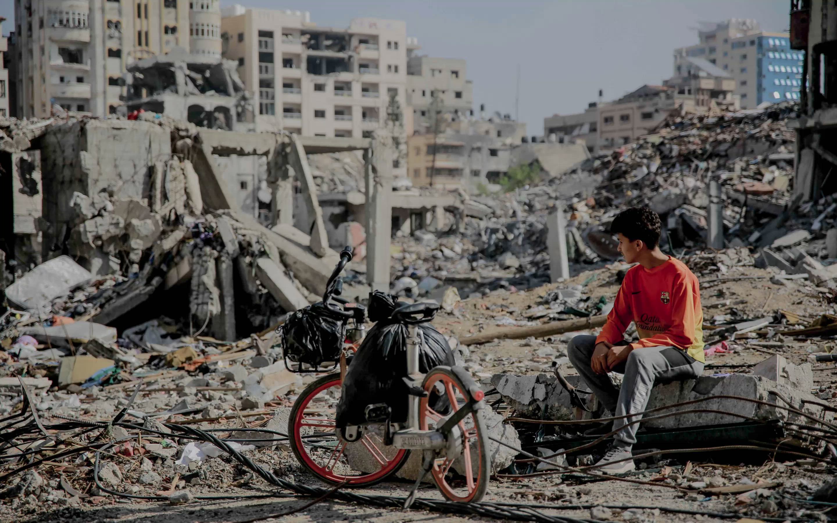 Fotos: Gaza: AFP, New York: Kena Betancur/ AFP, Olaf Scholz und Wolodimir Selenskij: Regina Schmeken, Hubert Aiwanger: Johannes Simon