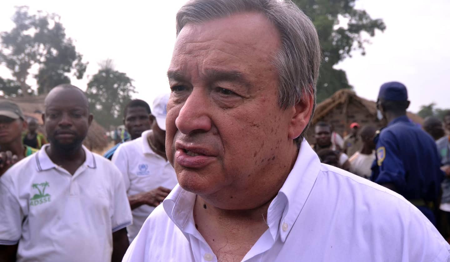 Der heutige UN-Generalsekretär António Guterres bei einem Besuch im Kongo 2013.