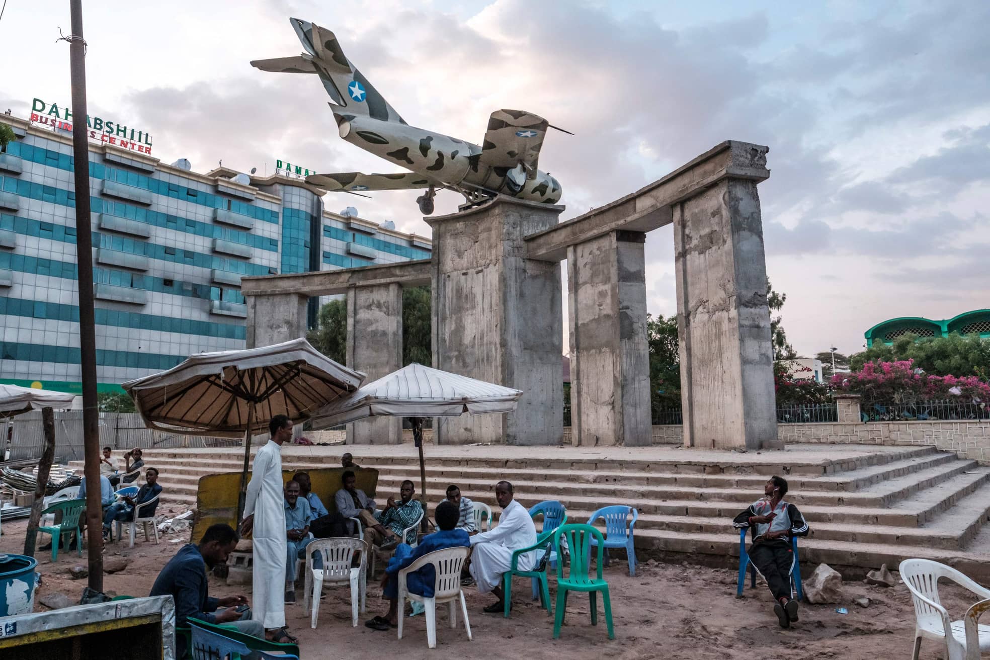 Das Flugzeug im Zentrum der Hauptstadt Hargeisa soll an den Krieg mit Somalia erinnern.